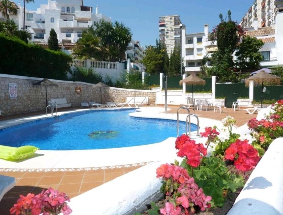 Apartamento Cerca Del Mar Con Piscina Y Parking. Benalmádena Exterior photo